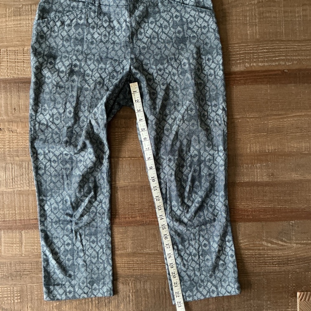 Cartonnier Anthropologie Blue Patterned Capris Pants Size 8 - Picture 7 of 8